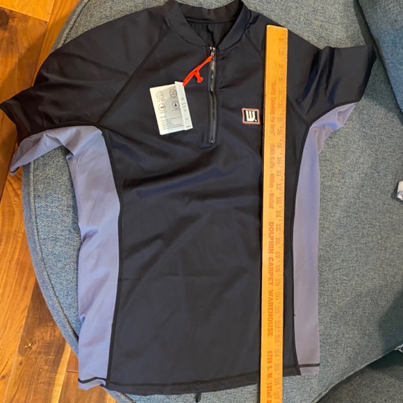 NWT Howzit L Slim Lycra Zipper Short Sleeve Sun Swim 50 UV Rash-guard Surf, Bike - Picture 5 of 8